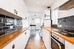 Kelburne Road